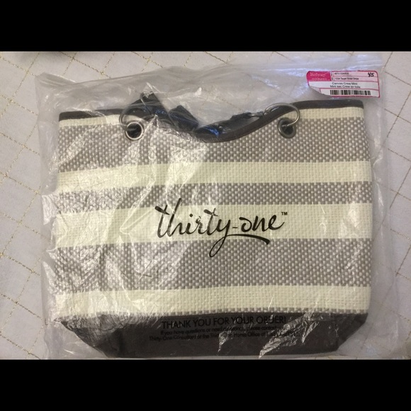 Canvas Crew Mini from Thirty-One - Picture 1 of 2